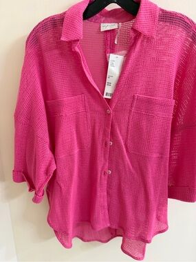 Out from under hot pink cotton top, size xsmall